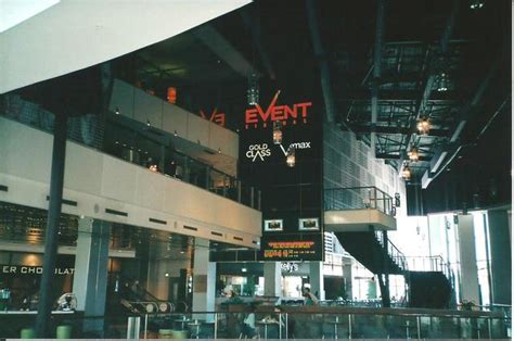 adidas bondi junction opening hours.